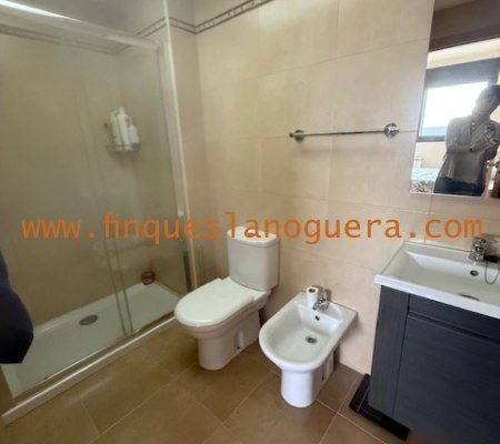 5 Rooms Rooms,3 BathroomsBathrooms,Piso,1409